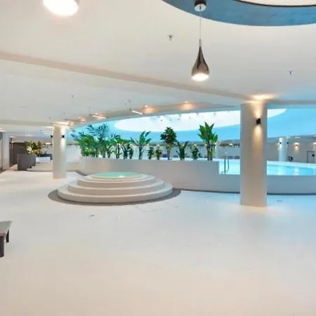 Appartamento Hanza Tower Luxury - 24 Sauna & Jacuzii & Pool Stettino