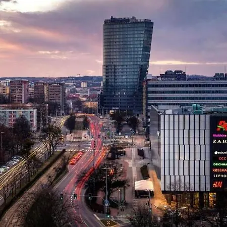 Hanza Tower Luxury - 24 Sauna & Jacuzii & Pool