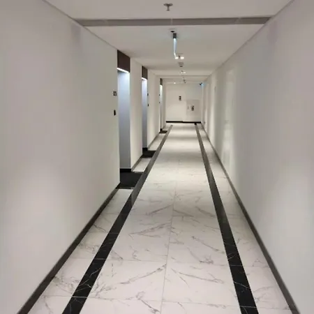 Appartamento Hanza Tower Luxury - 24 Sauna & Jacuzii & Pool