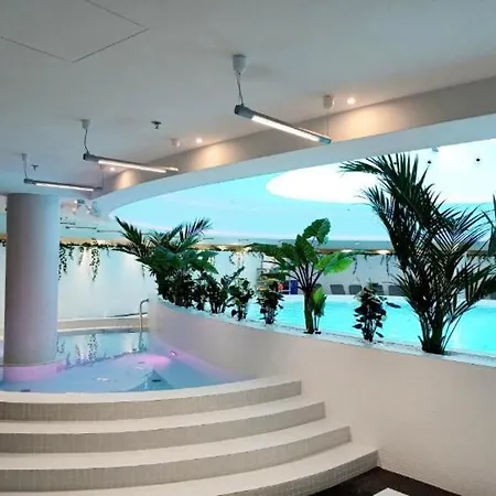 Appartamento Hanza Tower Luxury - 24 Sauna & Jacuzii & Pool Stettino