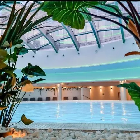 Hanza Tower Luxury - 24 Sauna & Jacuzii & Pool